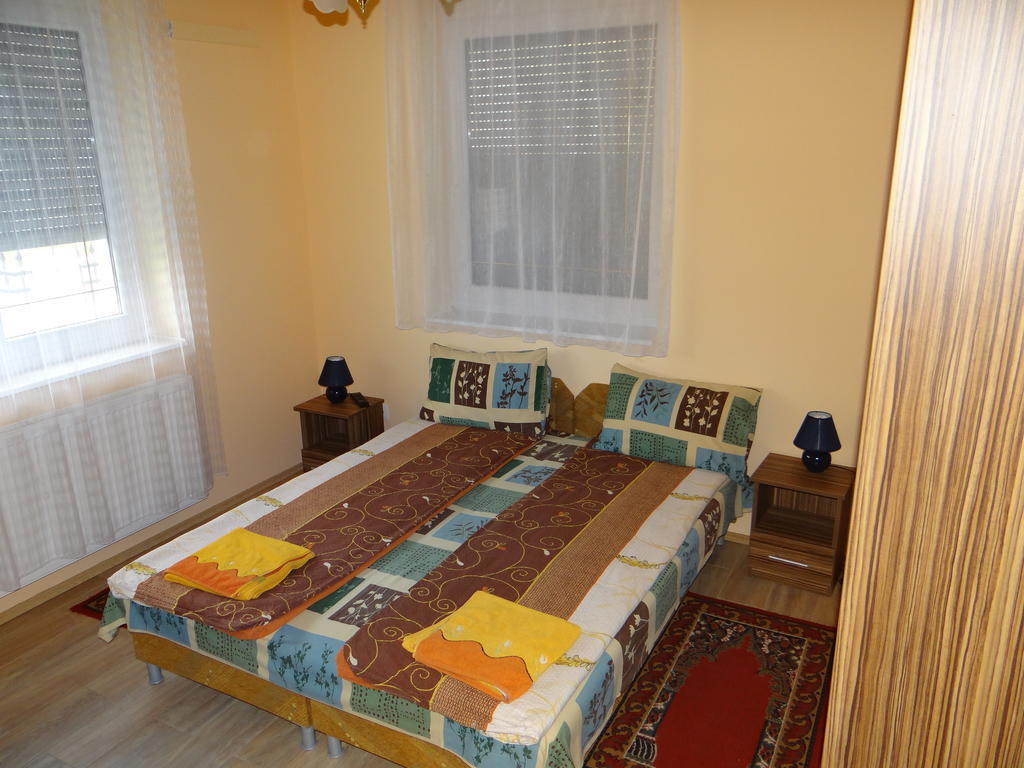 Marinica Apartman Hajduszoboszlo Luaran gambar