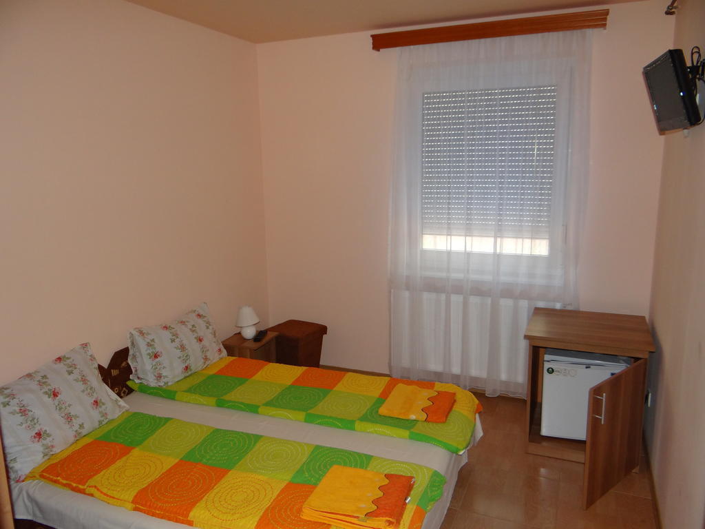 Marinica Apartman Hajduszoboszlo Luaran gambar